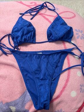 triangl swimwear Blue Quilted Triangle Bikini